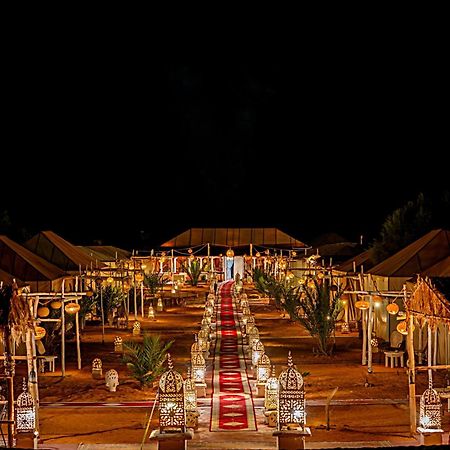 ホテル Africa Luxury Camps メルズーガ エクステリア 写真