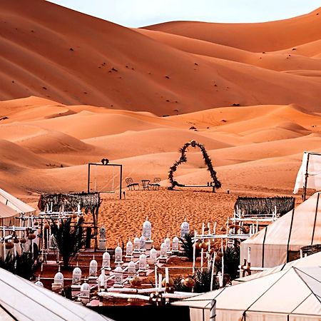 ホテル Africa Luxury Camps メルズーガ エクステリア 写真