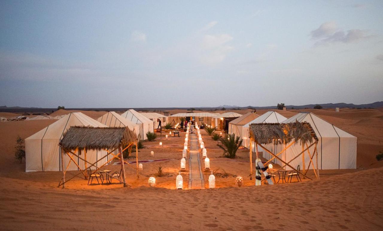 ホテル Africa Luxury Camps メルズーガ エクステリア 写真