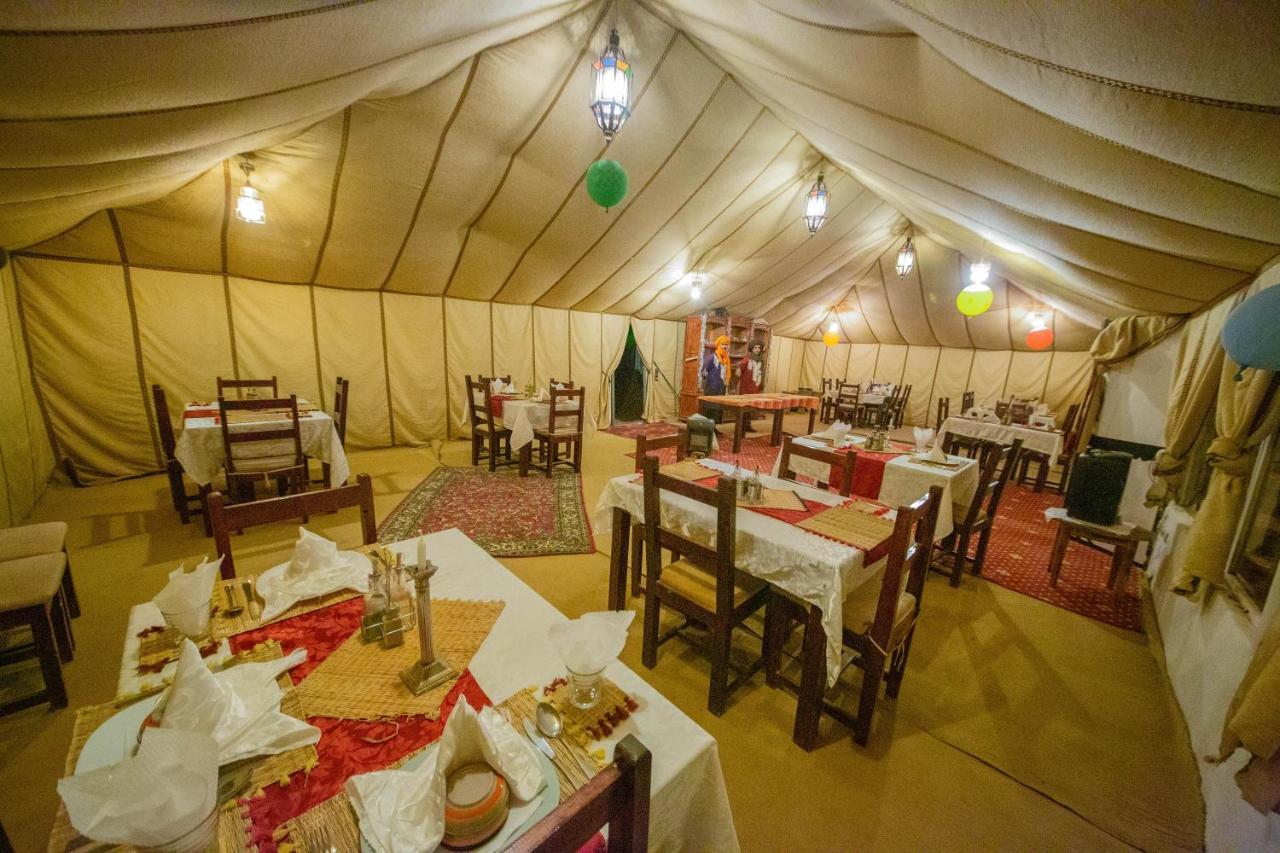 ホテル Africa Luxury Camps メルズーガ エクステリア 写真
