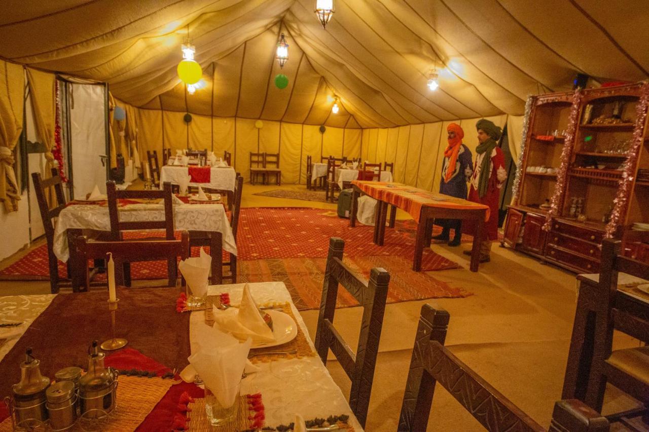 ホテル Africa Luxury Camps メルズーガ エクステリア 写真