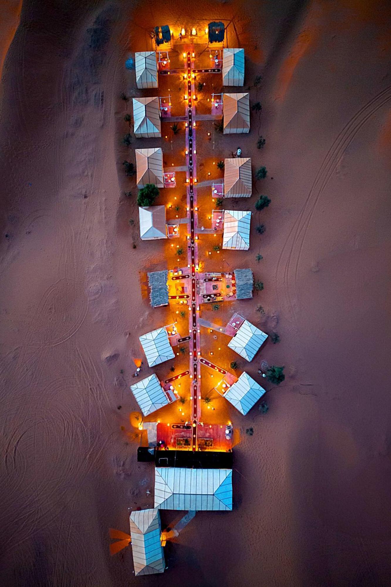 ホテル Africa Luxury Camps メルズーガ エクステリア 写真