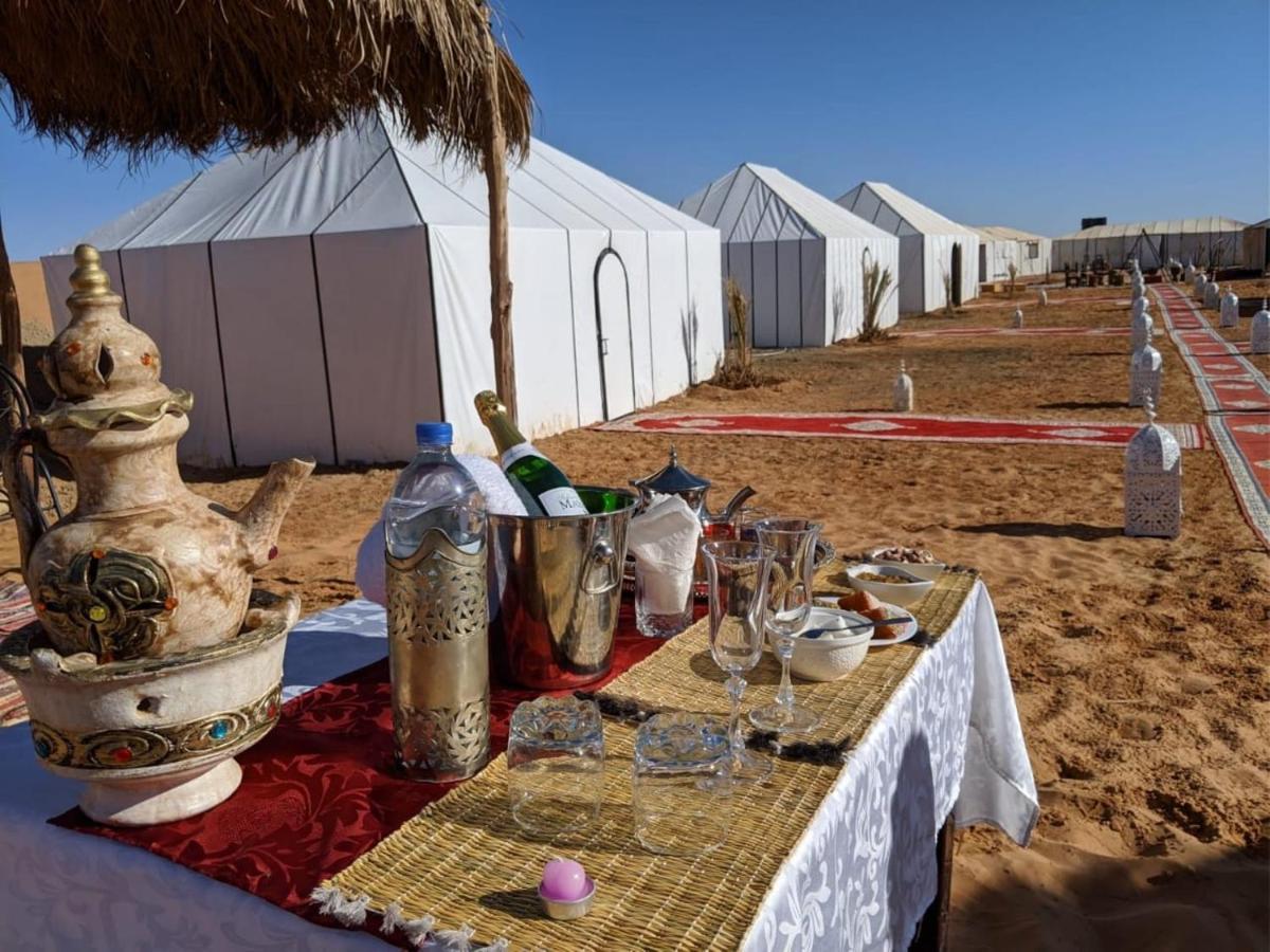 ホテル Africa Luxury Camps メルズーガ エクステリア 写真